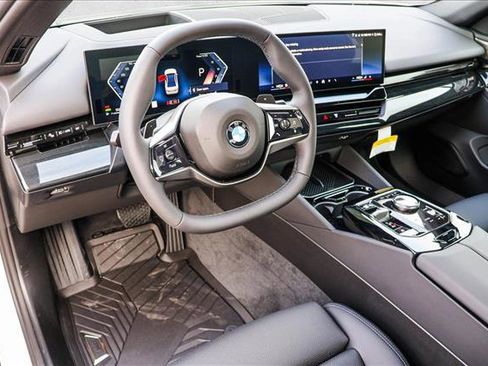 New 2026 BMW 530i xDrive AWD/4WD image 10