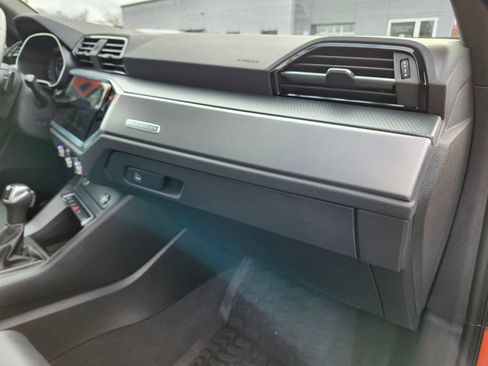 Used 2023 Audi Q3 2.0T Premium w/ Black Optic Sport Package image 12