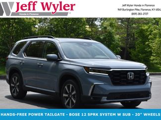 New 2025 Honda Pilot Touring video 1