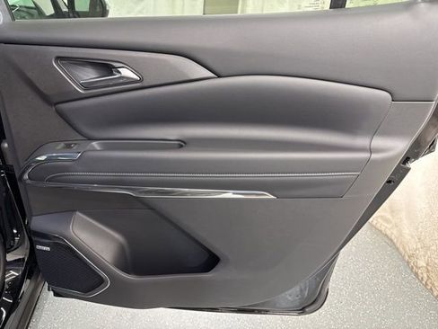 New 2026 Chevrolet Traverse LT w/ Enhanced Driving Package FWD image 11
