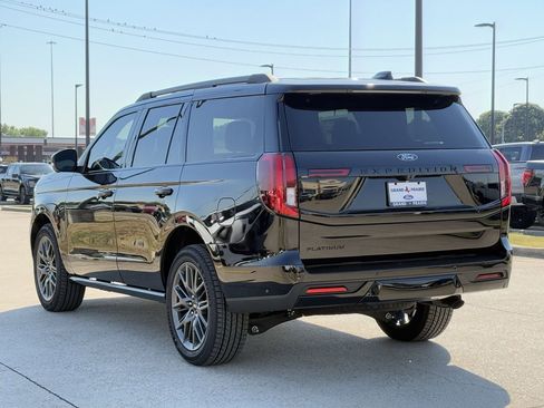 New 2025 Ford Expedition Platinum w/ Stealth Performance Package image 43