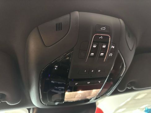 Used 2020 Maserati Levante GranSport AWD/4WD image 28
