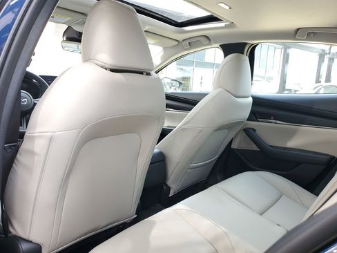 New 2026 MAZDA MAZDA3 2.5 S Sedan w/ Preferred Pkg image 9