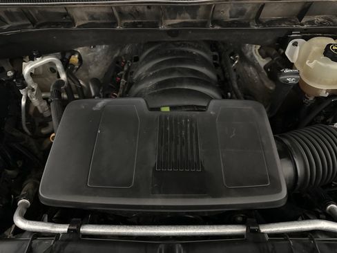 Used 2020 Chevrolet Silverado 1500 LT image 7