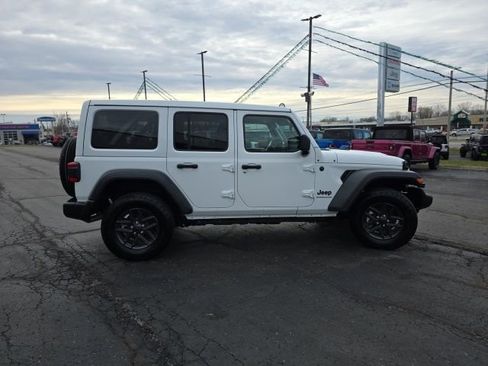 Used 2024 Jeep Wrangler Sport S image 7