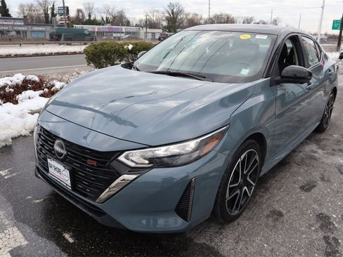 Certified 2025 Nissan Sentra SR w/ SR Premium Package image 8