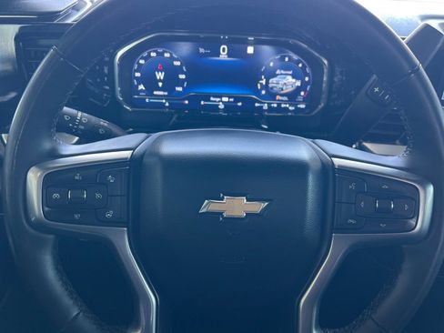 Used 2023 Chevrolet Silverado 1500 LT AWD/4WD image 19