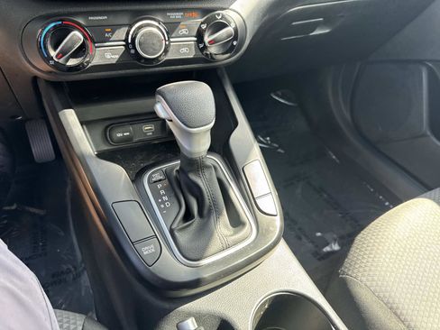 Used 2023 Kia Soul LX image 24