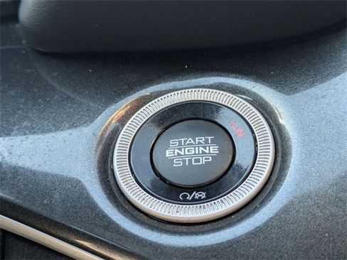 Used 2022 Jeep Grand Cherokee L Altitude image 21