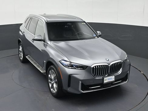 Used 2024 BMW X5 sDrive40i w/ Premium Package RWD image 30