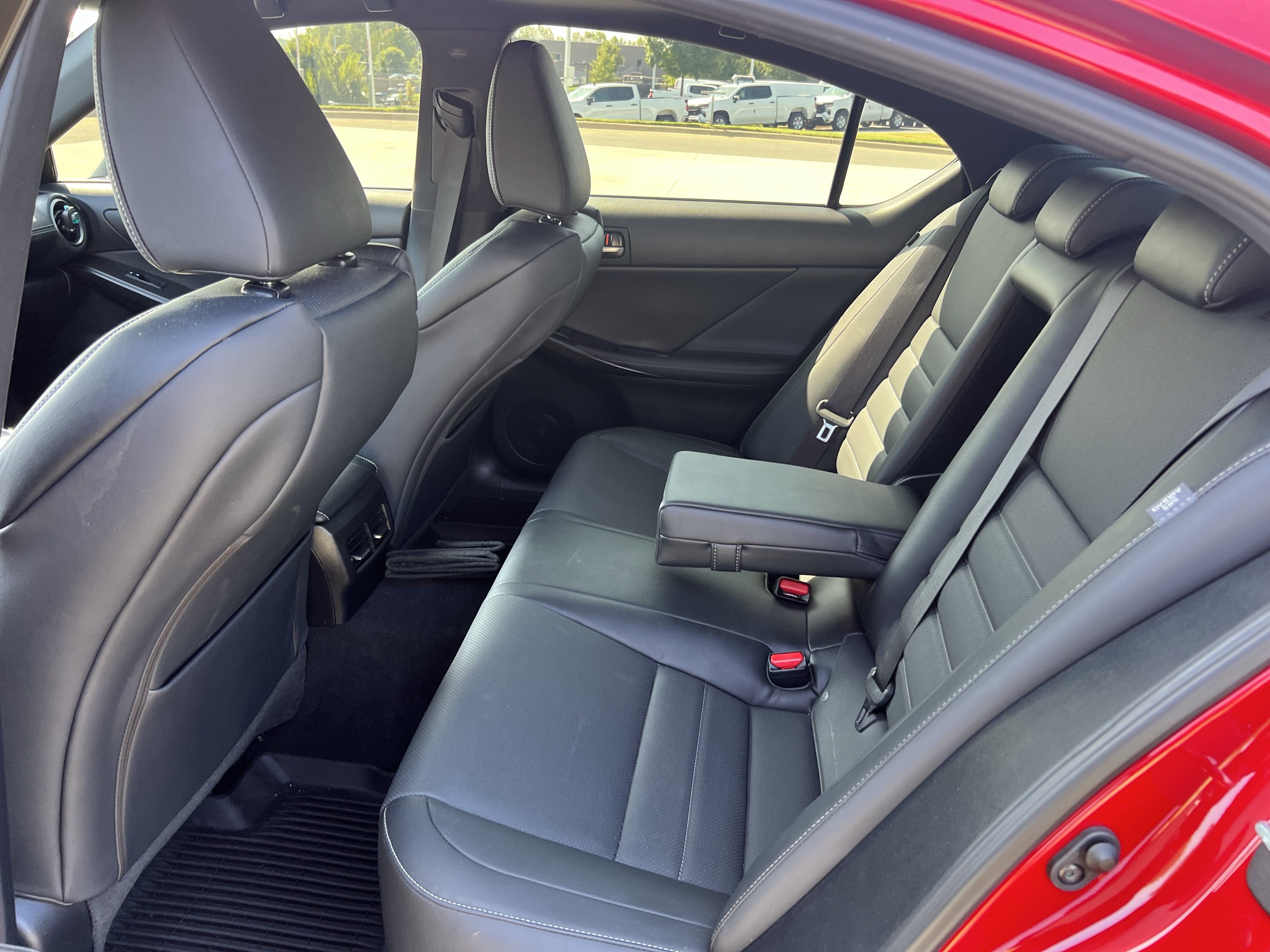 Used 2021 Lexus IS 350 F Sport AWD/4WD image 33