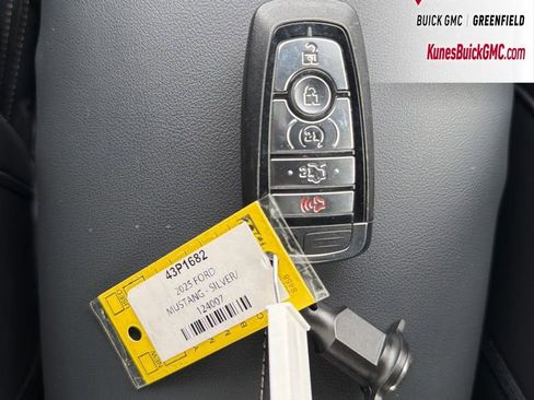 Used 2025 Ford Mustang GT Premium image 40