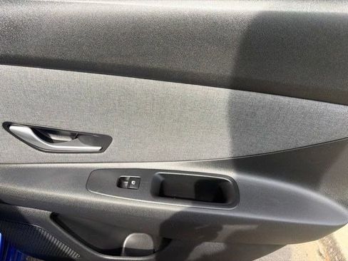 Used 2023 Hyundai Elantra Limited w/ Cargo Package FWD image 37