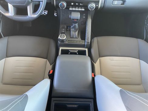 Used 2024 Toyota Tacoma TRD Sport image 16