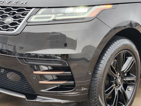 Certified 2021 Land Rover Range Rover Velar R-Dynamic S image 9