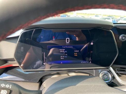 Used 2024 Chevrolet Trax RS w/ Sunroof Package image 30