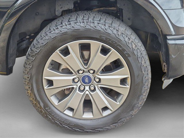 Used 2016 Ford F150 XLT w/ Equipment Group 302A Luxury AWD/4WD image 21