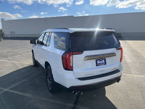 Used 2024 GMC Yukon AT4 w/ AT4 Premium Plus Package AWD/4WD image 4