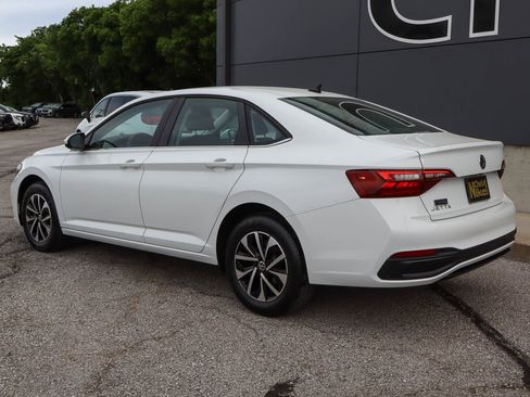 Used 2022 Volkswagen Jetta S FWD image 6