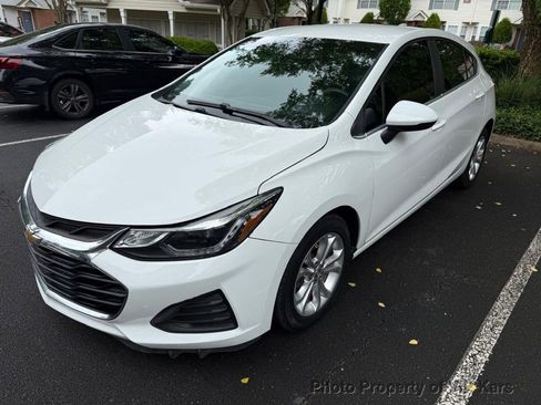 Used 2019 Chevrolet Cruze LT FWD image 21