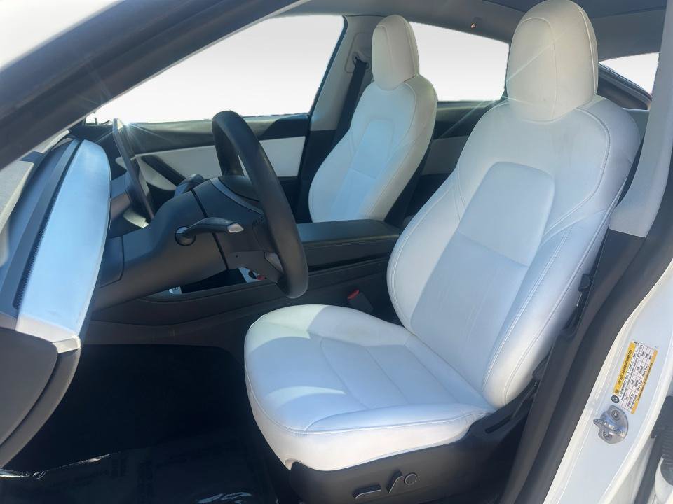 Used 2021 Tesla Model Y Long Range AWD/4WD image 32