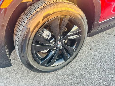 Used 2024 Buick Encore GX Sport Touring image 14