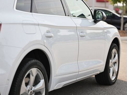 Used 2025 Audi Q5 Prestige AWD/4WD image 8