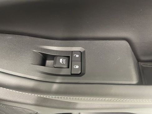 New 2025 Jeep Grand Cherokee L Limited w/ Black Appearance Package image 34