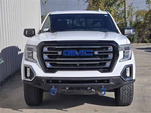 Used 2019 GMC Sierra 1500 AT4 w/ Off Road Performance Package image 2