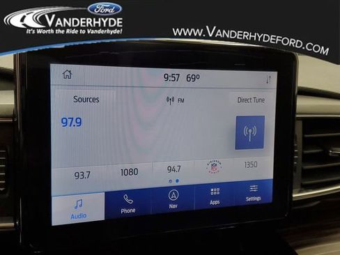 Used 2021 Ford Explorer Limited image 28