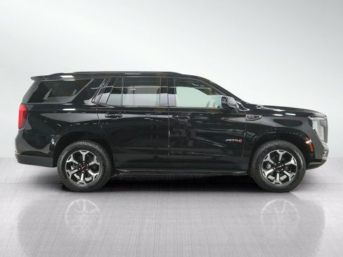 Used 2025 GMC Yukon AT4 AWD/4WD image 7