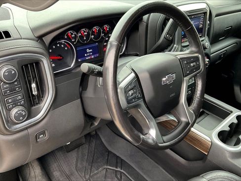 Used 2019 Chevrolet Silverado 1500 LT Trail Boss image 14