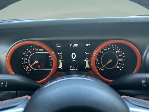 Used 2023 Jeep Gladiator Mojave AWD/4WD image 32