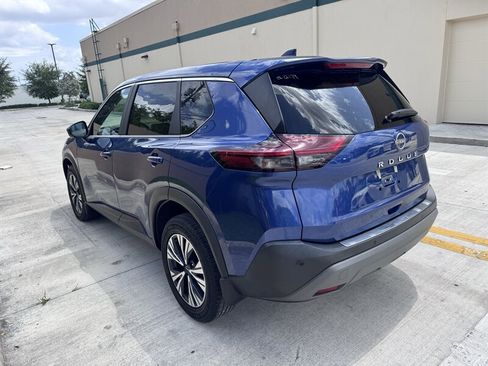 Used 2023 Nissan Rogue SV FWD image 7