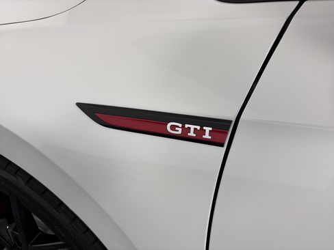 Used 2024 Volkswagen GTI SE FWD image 16