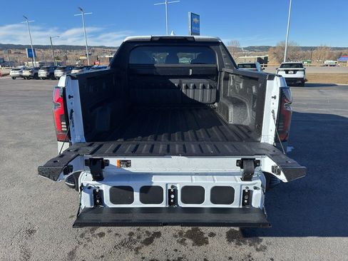 New 2026 Chevrolet Silverado EV Trail Boss image 22