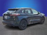 Used 2022 Ford Edge SE w/ Black Appearance Package image 4