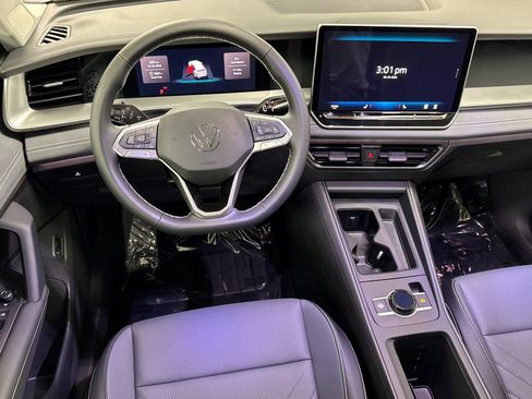 New 2026 Volkswagen Tiguan SE AWD/4WD image 13