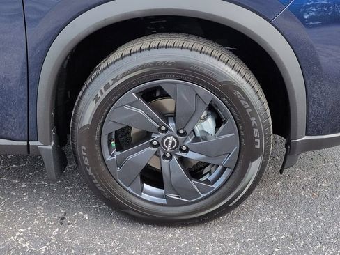 Certified 2026 Nissan Rogue SV FWD image 11