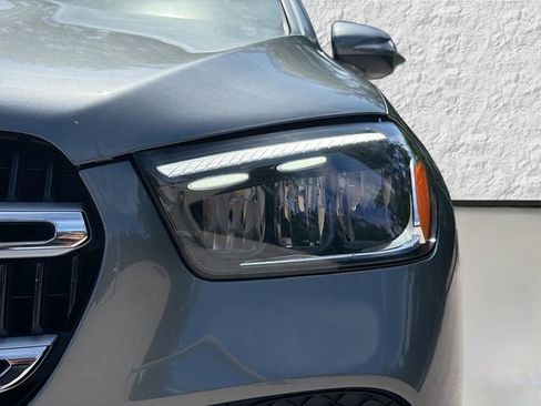 Used 2026 Mercedes-Benz GLE 350 4MATIC w/ Driver Assistance Package image 9