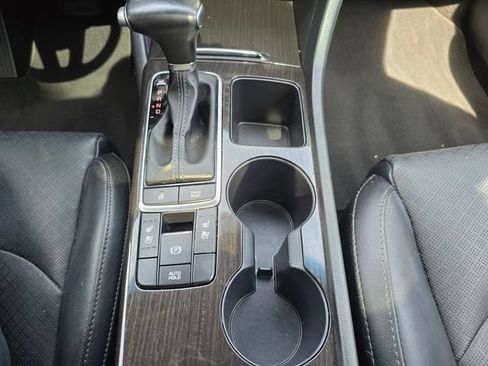 Used 2020 Kia Optima Premium FWD image 22