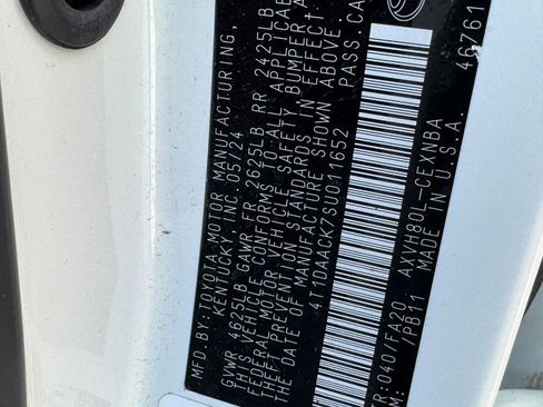 Used 2025 Toyota Camry LE image 25