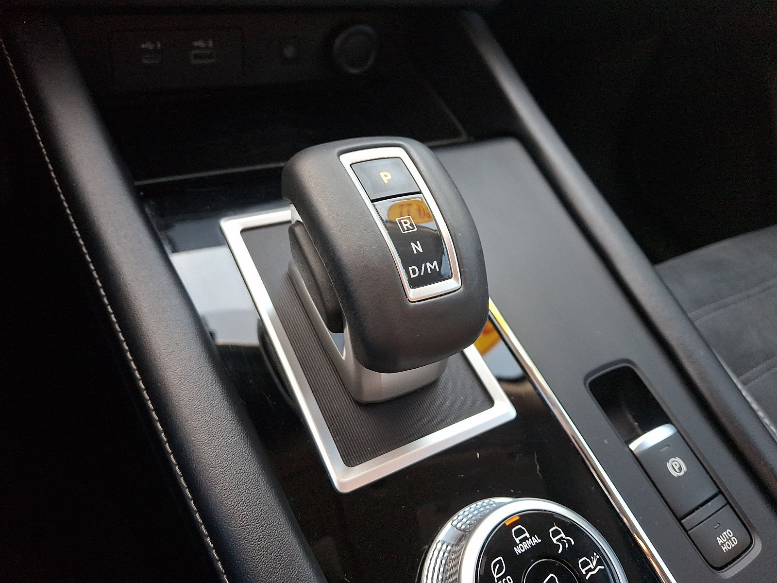 Used 2022 Mitsubishi Outlander SE AWD/4WD image 15