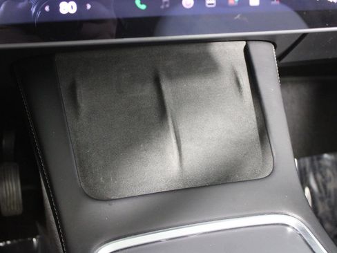 Used 2021 Tesla Model Y Long Range image 15