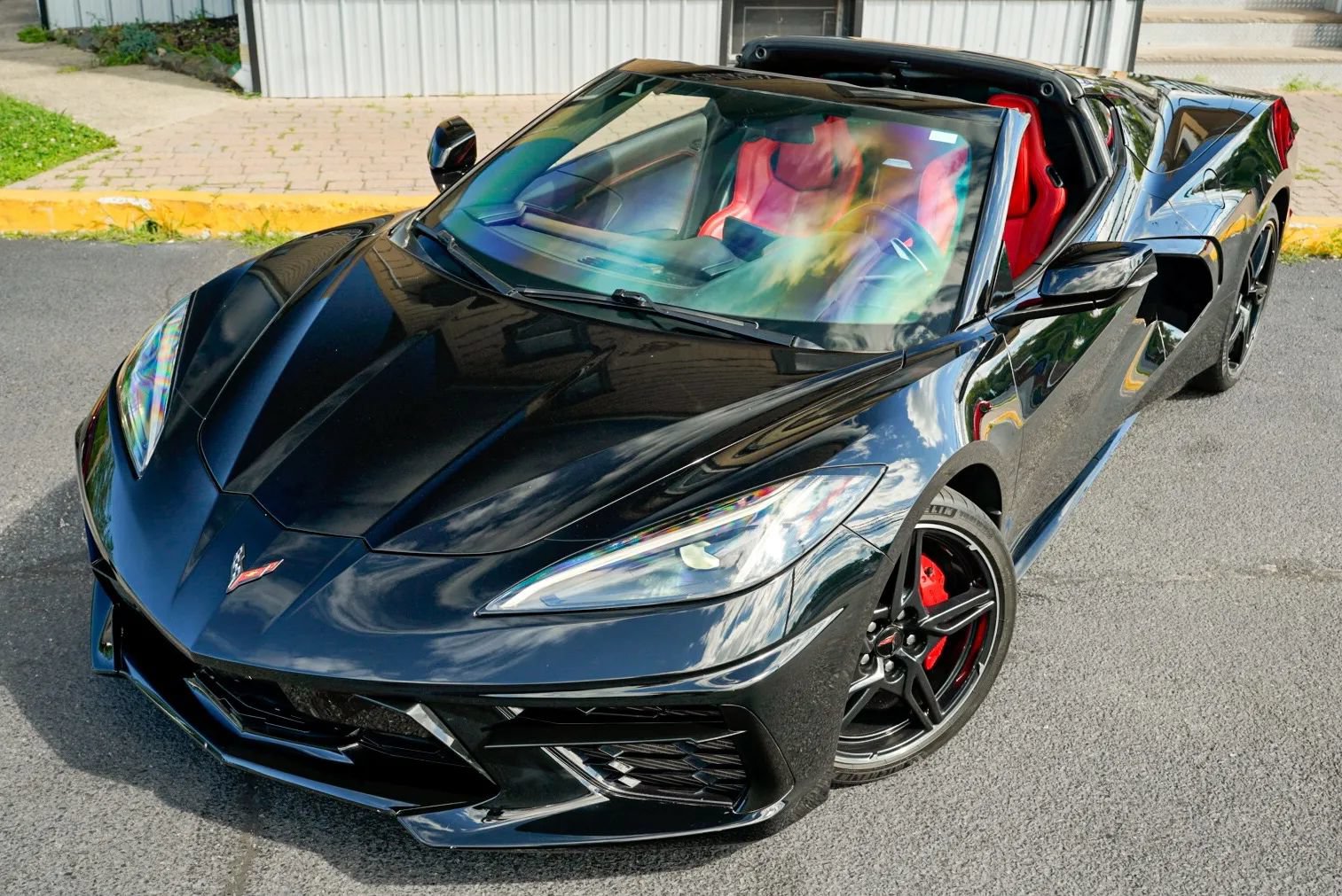 Used 2021 Chevrolet Corvette Stingray Coupe w/ 1LT RWD image 9