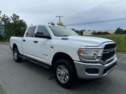 Used 2022 RAM 2500 Tradesman w/ Chrome Appearance Group image 7