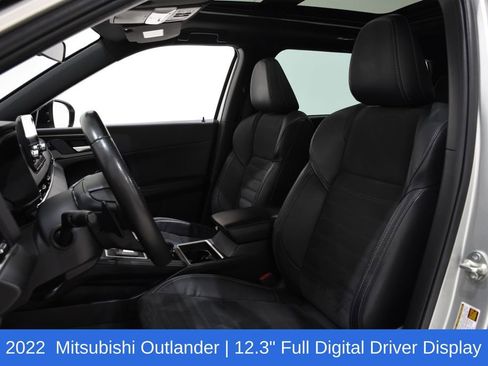 Used 2022 Mitsubishi Outlander SE image 22