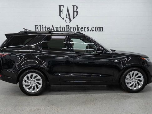 Used 2023 Land Rover Discovery S R-Dynamic image 5