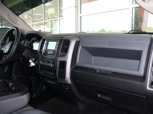 Used 2017 RAM 2500 Tradesman w/ Chrome Appearance Group AWD/4WD image 42