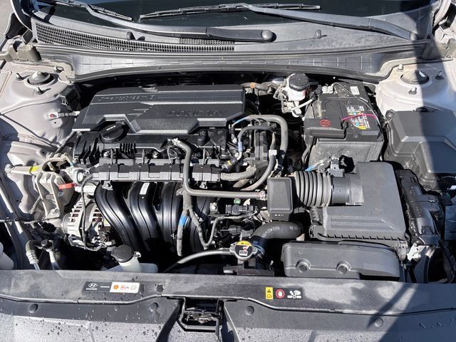 Used 2023 Hyundai Elantra SEL w/ Convenience Package FWD image 27